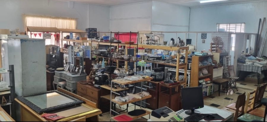 7 Bedroom Property for Sale in Steytlerville Eastern Cape